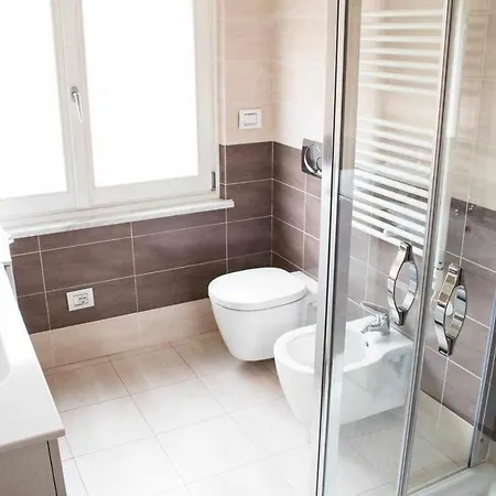 Trilocale In Pieno Centro Lt0244 Alassio