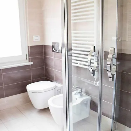 Trilocale In Pieno Centro Lt0244 * Alassio